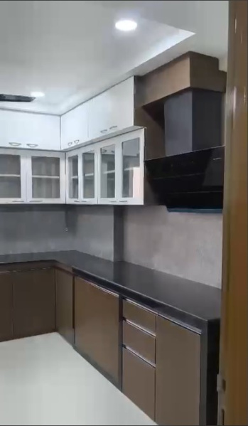 4 BHK 2048 Sq.ft. Apartment for Rent in Tollygunge, Kolkata