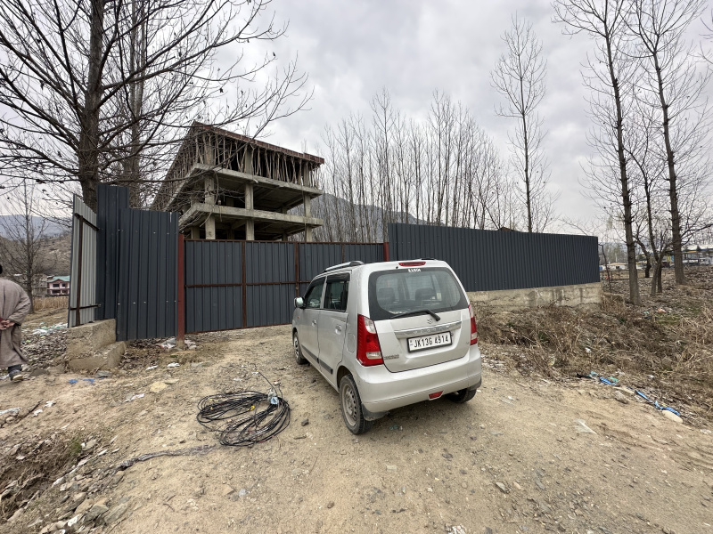  Showroom 16000 Sq.ft. for Rent in Awantipora, Pulwama