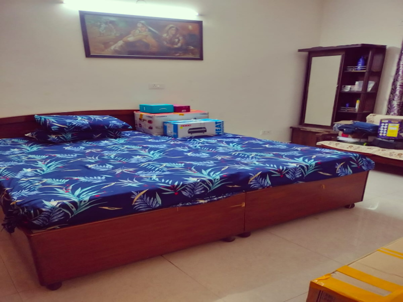 2 BHK Apartment 1400 Sq.ft. for Rent in Vaishali, Ghaziabad