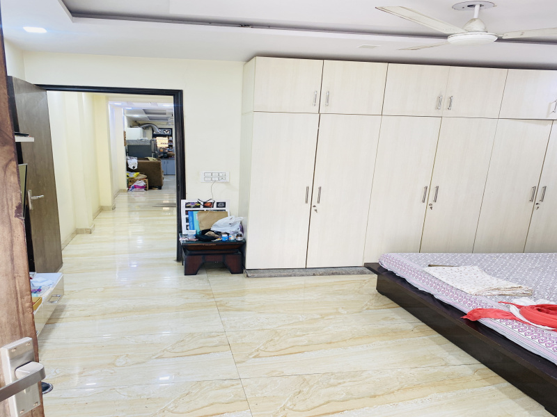 2 BHK Builder Floor 900 Sq.ft. for Rent in Ramesh Nagar, Delhi