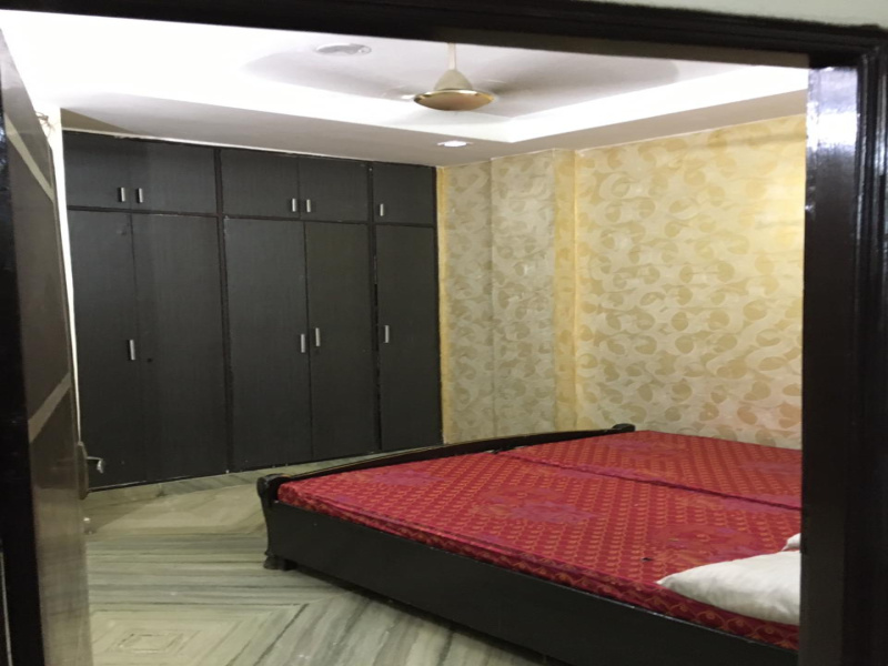 3.5 BHK Builder Floor 80 Sq. Yards for Rent in Block 1 Ramesh Nagar, Delhi
