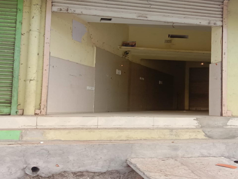  Commercial Shop 300 Sq.ft. for Rent in Arcot, Vellore