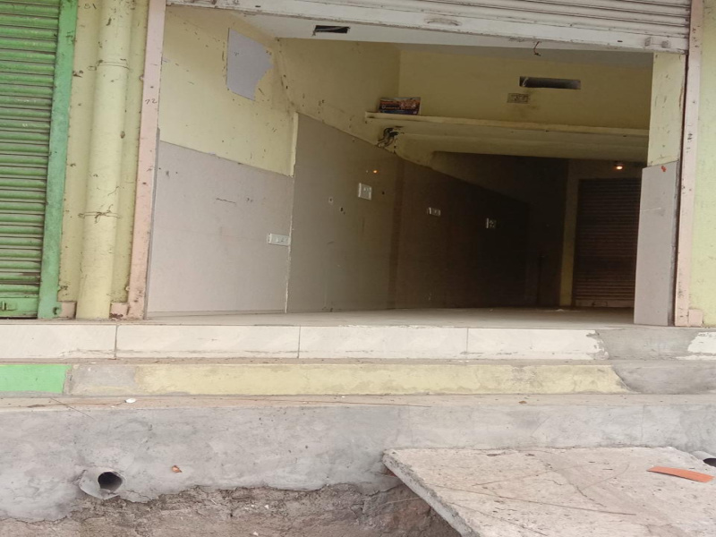  Commercial Shop 300 Sq.ft. for Rent in Arcot, Vellore