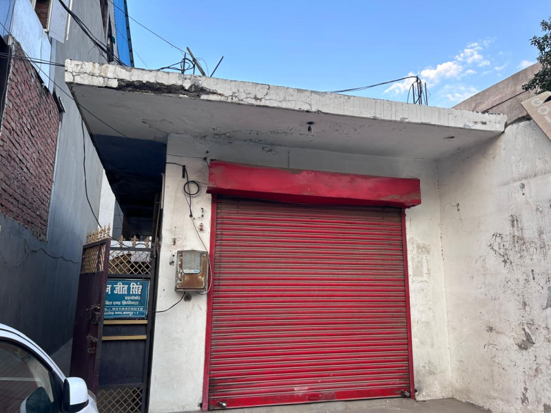  Commercial Shop 280 Sq.ft. for Rent in Harjindar Nagar, Kanpur