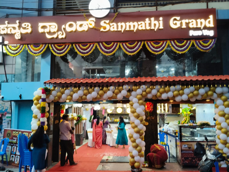  Hotels 3600 Sq.ft. for Rent in 6th Block, Rajajinagar, Bangalore