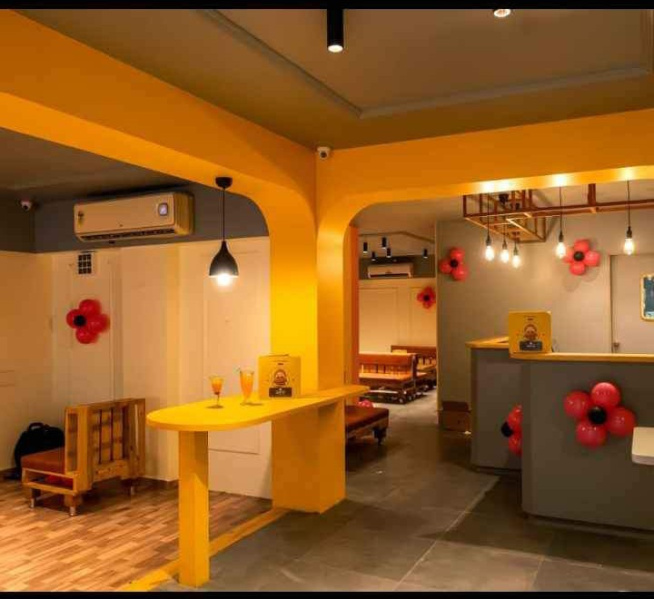  Hotels 1300 Sq.ft. for Sale in Bakrol Vadtal Road, Anand