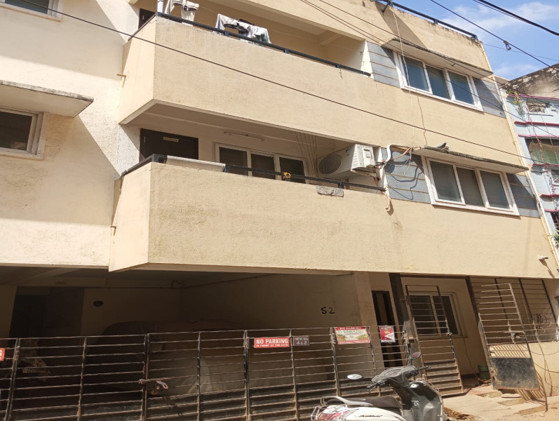 2 BHK Apartment 750 Sq.ft. for Sale in Royapettah, Chennai