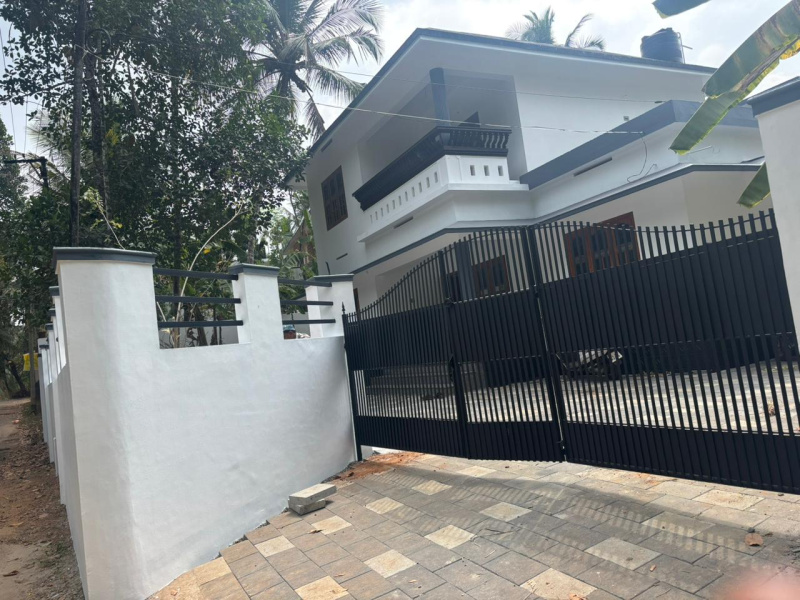 3 BHK House 2800 Sq.ft. for Sale in Perambra, Kozhikode