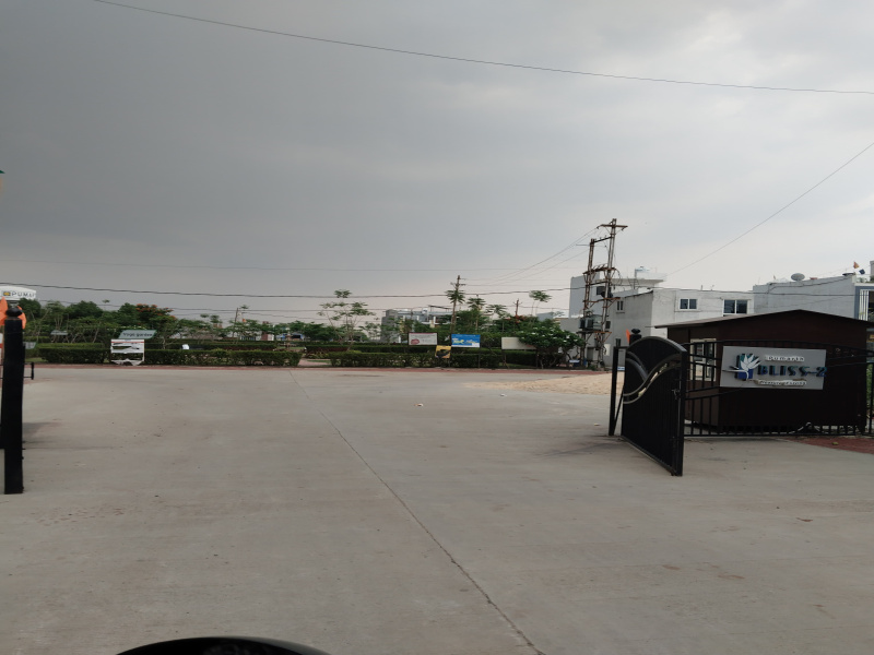  Residential Plot 850 Sq.ft. for Sale in A B Road, Indore