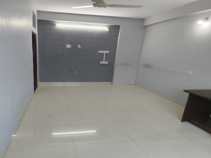  Office Space 400 Sq.ft. for Rent in Malharganj, Indore