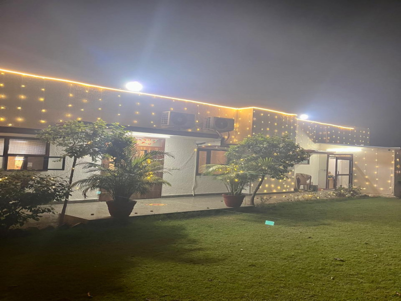 4.5 BHK Villa 1250 Sq. Yards for Rent in Neb Sarai, Saket, Delhi