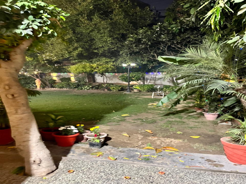 4.5 BHK Villa 1250 Sq. Yards for Rent in Neb Sarai, Saket, Delhi