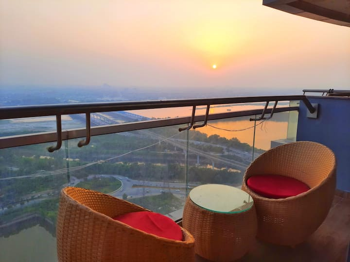 1 RK Apartment 690 Sq.ft. for Sale in Atta Market, Sector 18 Noida