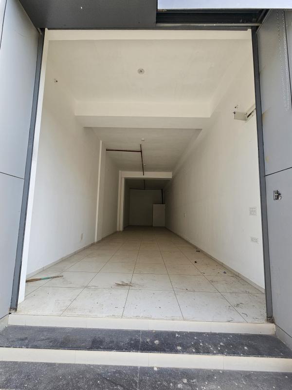  Office Space 921 Sq.ft. for Rent in 150 Feet Ring Road, Rajkot
