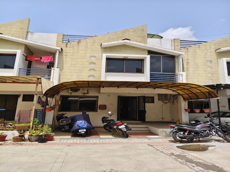 3 BHK House 1920 Sq.ft. for Sale in Lambhvel Road, Anand