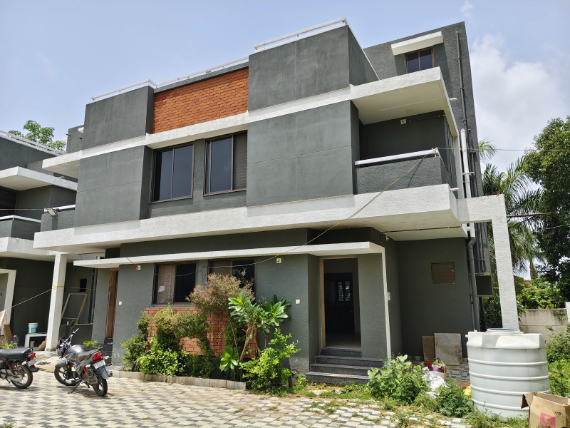 3 BHK House 1350 Sq.ft. for Sale in Lambhvel Road, Anand