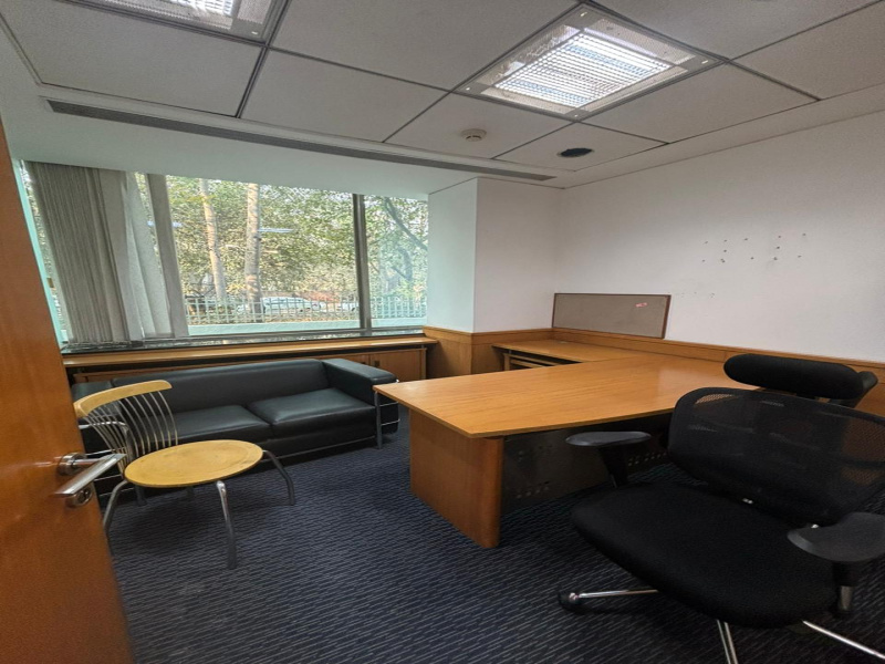  Office Space 2600 Sq.ft. for Rent in Okhla Industrial Area Phase III, Delhi