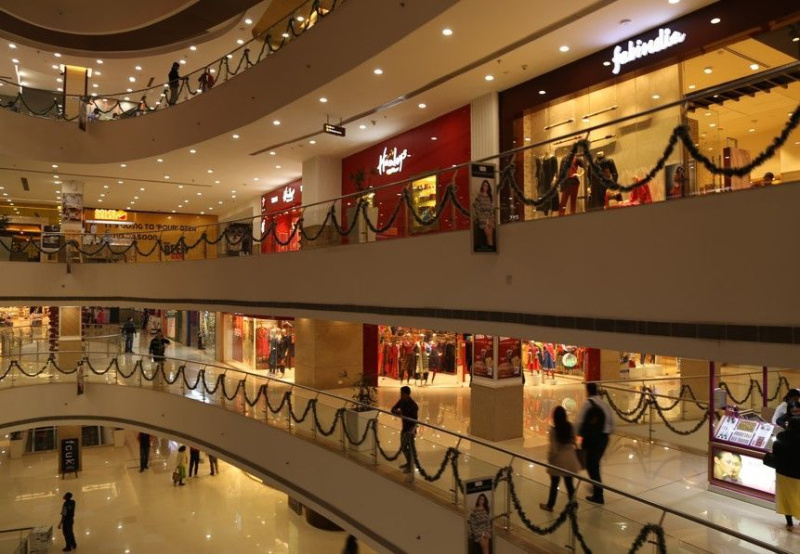  Commercial Shop 200 Sq.ft. for Sale in Sector 32 Noida