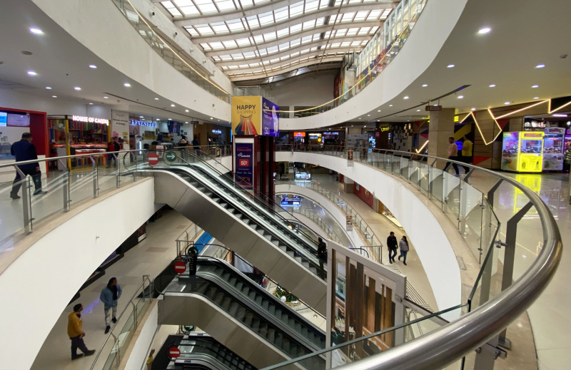  Commercial Shop 200 Sq.ft. for Sale in Sector 32 Noida