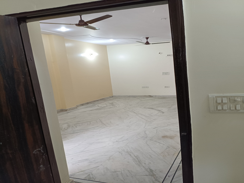 2 BHK Builder Floor 100 Sq.ft. for Sale in Nangloi, Delhi
