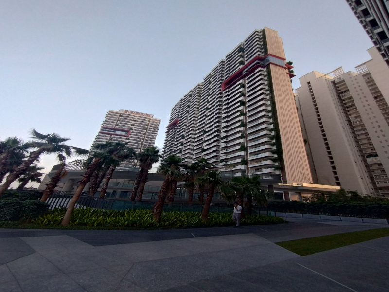 4 BHK Apartment 3700 Sq.ft. for Sale in Sector 107 Noida