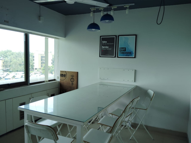  Office Space 2200 Sq.ft. for Rent in Vasai, Mumbai