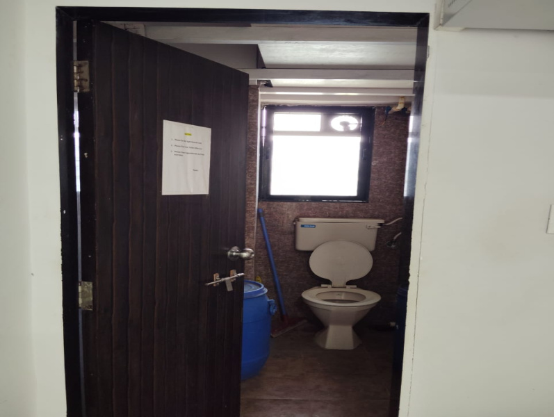  Office Space 2200 Sq.ft. for Rent in Vasai, Mumbai