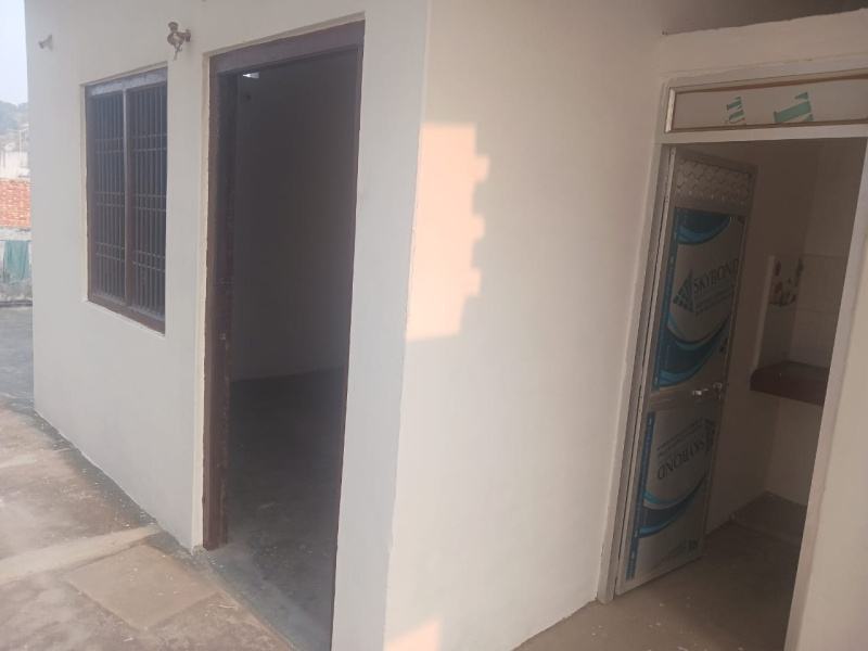 1 RK Apartment 500 Sq.ft. for Rent in Husainabad, Jaunpur
