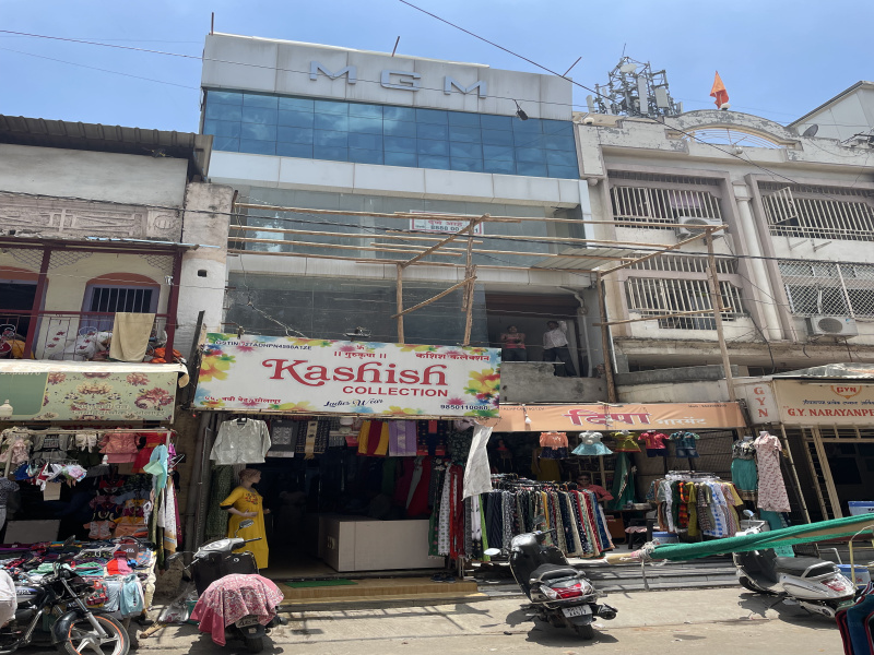  Office Space 1400 Sq.ft. for Rent in Navi Peth, Solapur