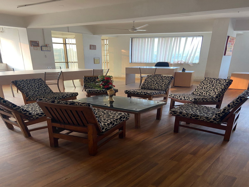  Office Space 3500 Sq.ft. for Rent in Kantatoli, Ranchi