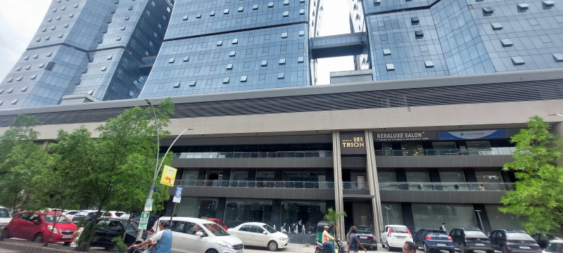  Office Space 953 Sq.ft. for Sale in Subhanpura, Vadodara