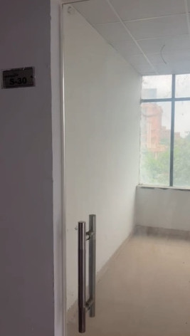  Commercial Shop 231 Sq.ft. for Sale in Raj Nagar Extension, Ghaziabad