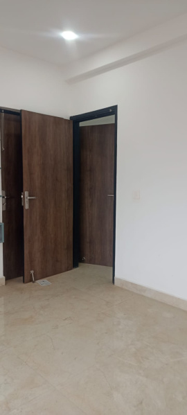 3 BHK Apartment 2400 Sq.ft. for Sale in Patiala Road, Zirakpur