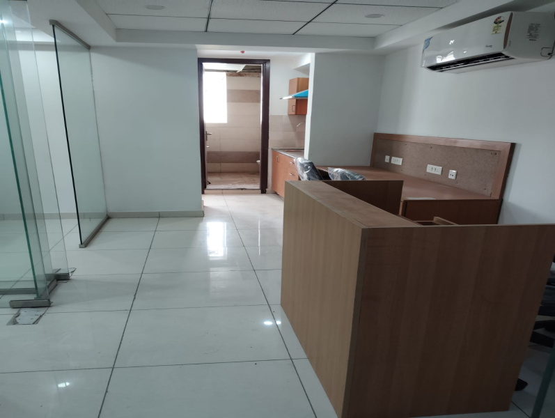  Office Space 500 Sq.ft. for Sale in VIP Road, Zirakpur