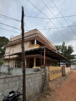 6 BHK House for Sale in Aluva, Ernakulam