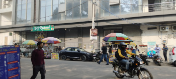  Commercial Shop for Rent in Kirti Nagar, Delhi