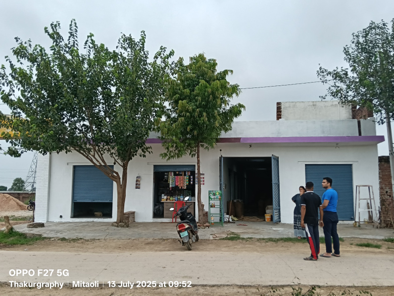  Commercial Shop 3150 Sq.ft. for Sale in Etmadpur, Agra