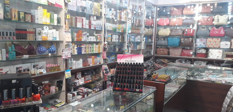  Commercial Shop 150 Sq.ft. for Sale in Sector 7 Vikas Nagar, Lucknow