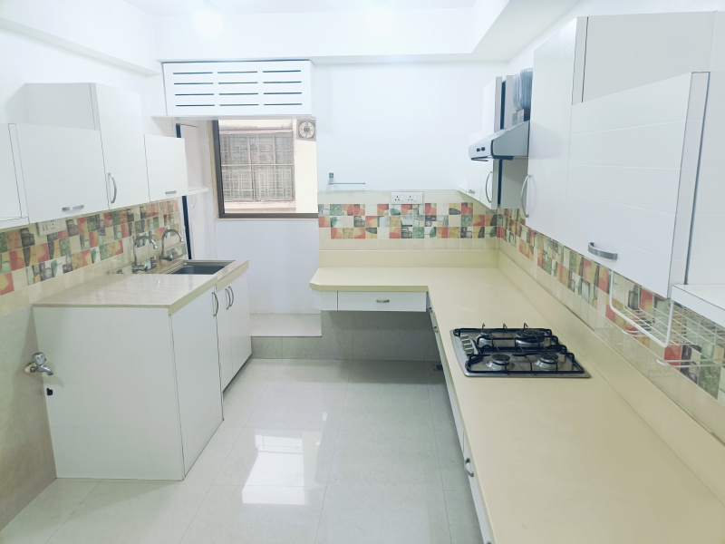 4 BHK Apartment 3200 Sq.ft. for Rent in Juhu, Mumbai