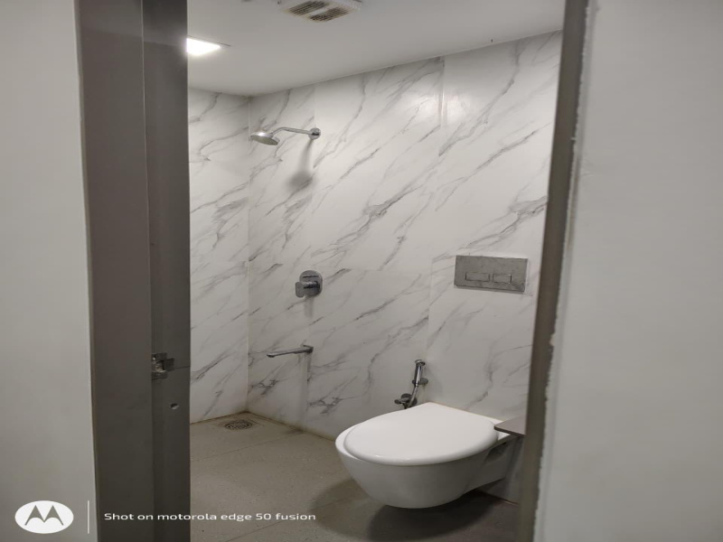  Office Space 4000 Sq.ft. for Rent in DN Nagar, Andheri West, Mumbai