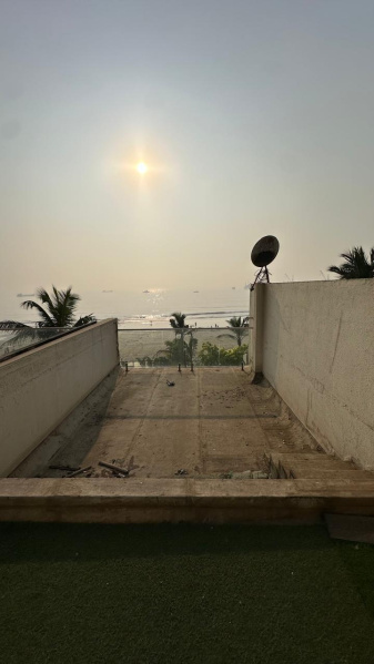 6 BHK Villa 6500 Sq.ft. for Sale in Juhu, Mumbai