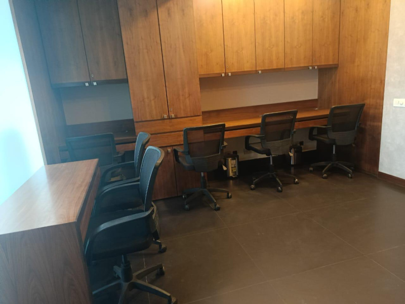  Office Space 700 Sq.ft. for Rent in Burrabazar, Kolkata