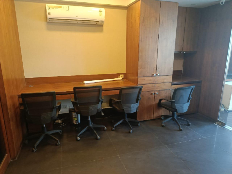  Office Space 700 Sq.ft. for Sale in Burrabazar, Kolkata