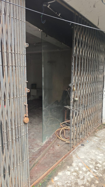  Commercial Shop 450 Sq.ft. for Sale in New Alipore, Kolkata
