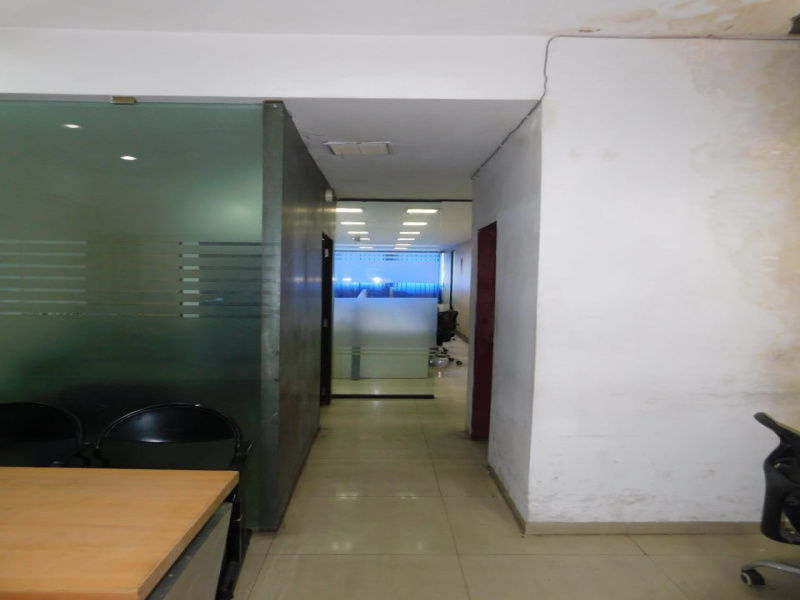  1200 Sq.ft. Office Space for Rent in Park Street, Kolkata