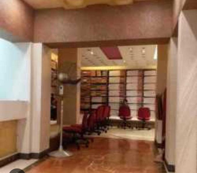  3600 Sq.ft. Showroom for Sale in Gariahat, Kolkata