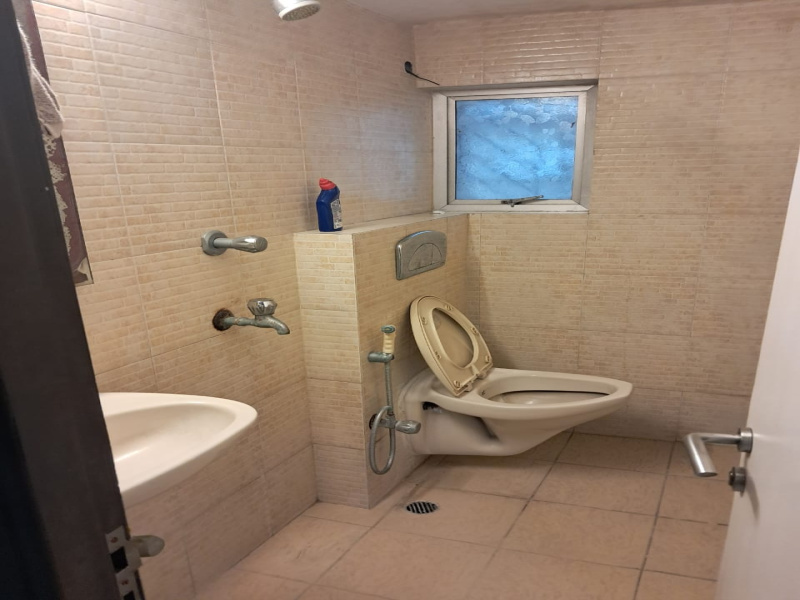  1360 Sq.ft. Office Space for Sale in Shakespeare Sarani, Kolkata