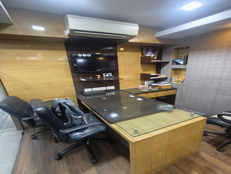  550 Sq.ft. Office Space for Sale in Kankurgachi, Kolkata