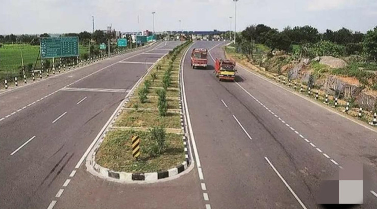  1200 Sq.ft. Commercial Shop for Sale in Garhi, Udhampur