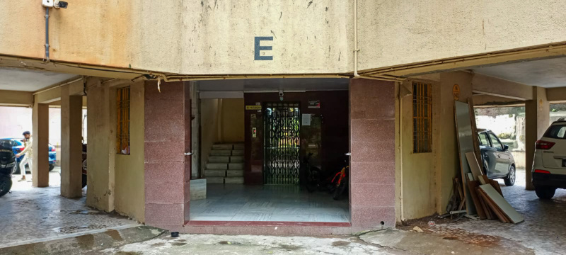2 BHK Apartment 800 Sq.ft. for Sale in Malad West, Mumbai